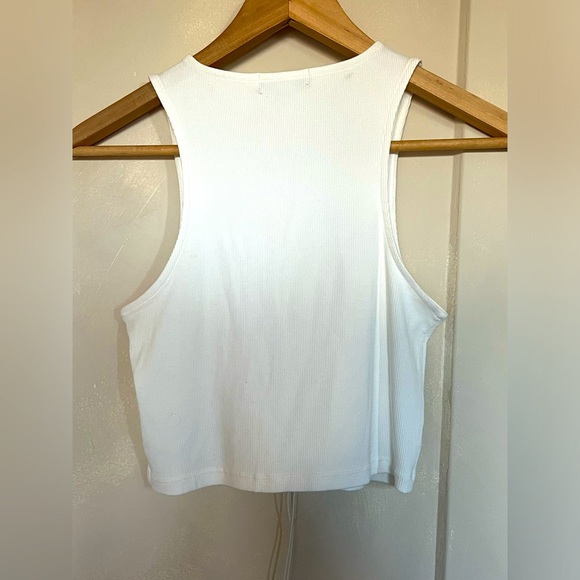 The Base lace up tank - Picture 2 of 4